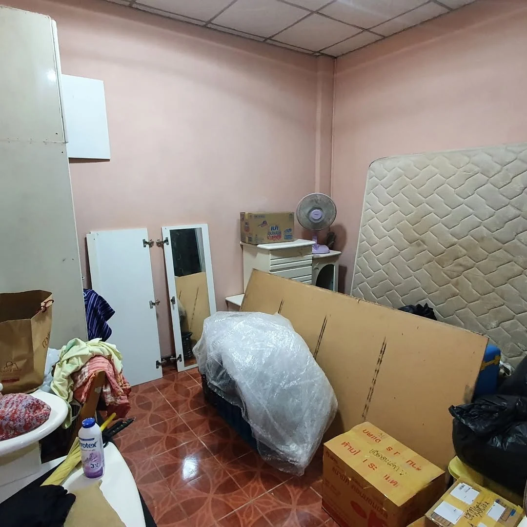 สิ่งของในห้องจัดเตรียมสำหรับบริการย้ายบ้าน